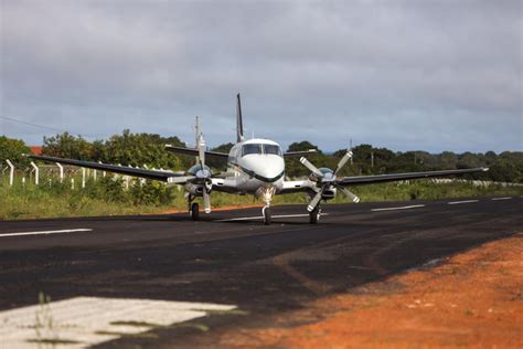 Rafael Fonteles inaugura reforma da pista de pouso em Valença Municípios