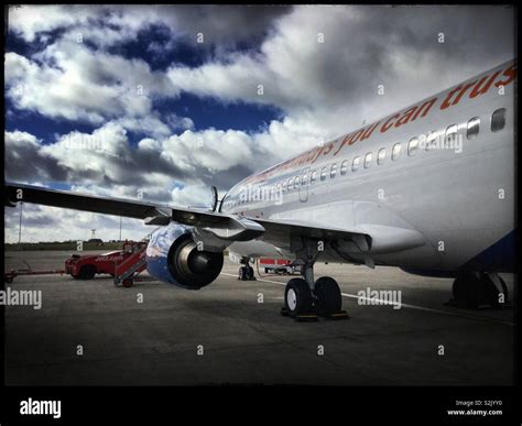 Jet On Runway Hi Res Stock Photography And Images Alamy