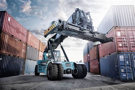 092 Impact Konecranes Container Reach Stacker Impact Handling