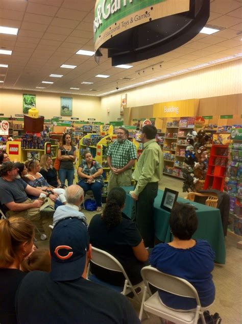 Barnes And Noble Milford Ct With Paranormal Expert Witness To Lindley