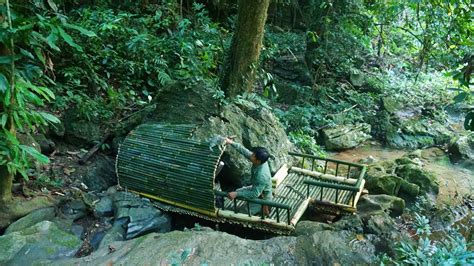 Solo Bushcraft Build A Bamboo Shelter Below The Cliff 365 Days