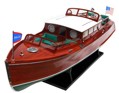 MODEL BOAT CHRIS CRAFT COMMUTER CRUISER 1929