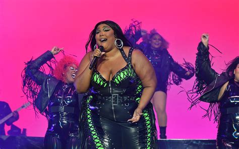 Lizzo's Incredible Weight Loss Transformation Divides Fans