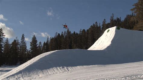 Guy Skis Backwards And Jumps Off Snow Ramp Jukin Media Inc