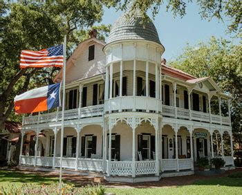 gruene texas hotels river - Deon Briscoe