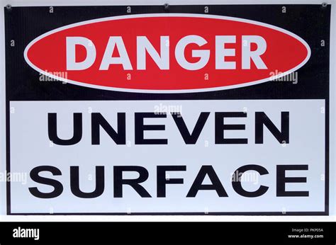 Uneven surface warning sign hi-res stock photography and images - Alamy