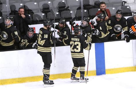 M Lindenwood Sweeps Series From Maryville American Collegiate Hockey