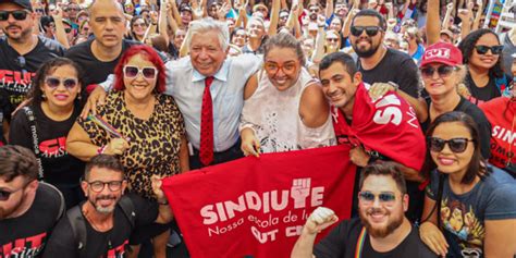 Ap S Dias De Greve Professores De Fortaleza Conquistam Reajuste De