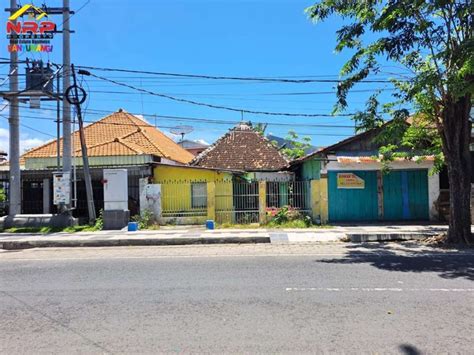 Dijual Tanah Bonus Bangunan Di Tepi Jl DI Panjaitan Banyuwangi