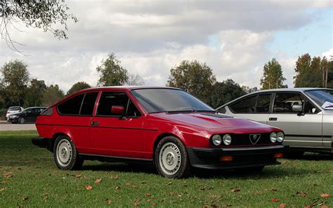 Affordable Classic Cars The Alfa Romeo Gtv 6 Blackburn