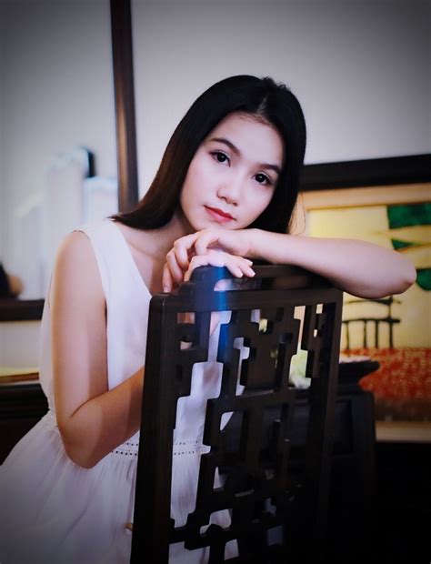 Cô giáo hot girl đẹp trong veo tại Huế Báo Dân trí