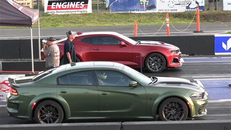 Zl1 Camaro Vs Widebody Hellcat Charger Drag Racing Youtube