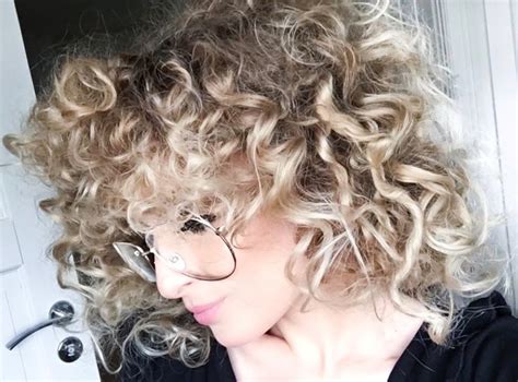 Pin By Iowa Hair Enthusiast On Hair Up Close February 2018 Curly Hair Styles Big Curly Hair