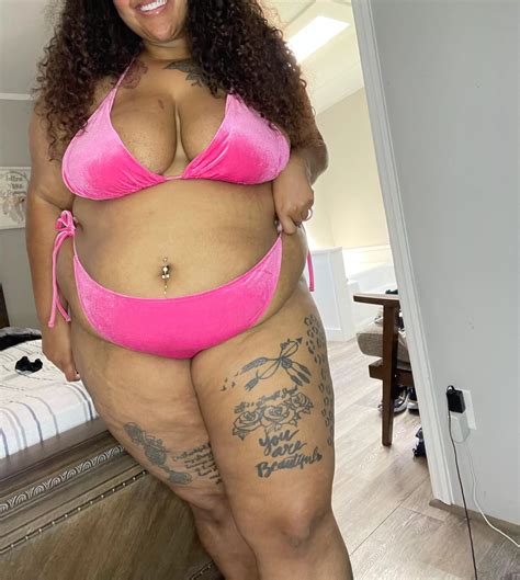 I Feel Like It Could Be A Size Smaller Nudes Bbwbikinis Nude