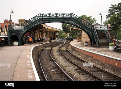 Railway Station Yorkshire 1930s Hi Res Stock Photography And Images Alamy