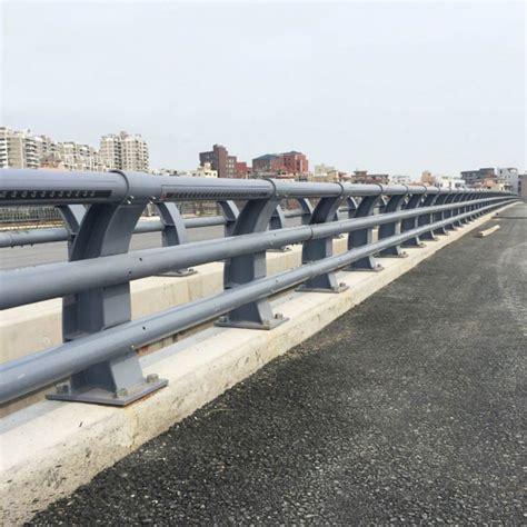 Aashto M180 Standard Hot DIP Galvanized Steel Bridge Guardrail For Sale