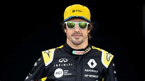 Fernando Alonso Vuelve A La F1 Con Renaultfernando Alonso Piloto De Aston Martin F1 F1