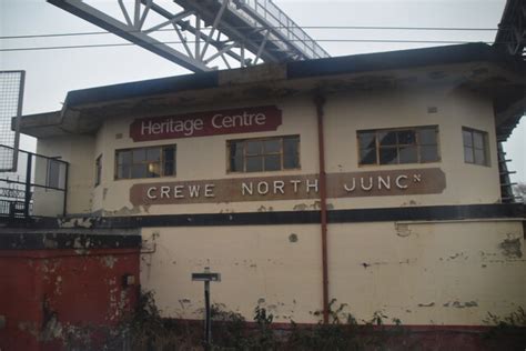 Crewe North Junction Signalbox N Chadwick Cc By Sa 2 0 Geograph