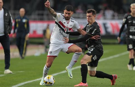 São Paulo e Corinthians empatam e miram Copa do Brasil