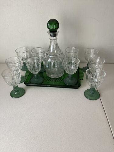 Vintage Avon Emerald Green Decanter Set W 10 Goblets And Tray Very Good Condition 3880697072