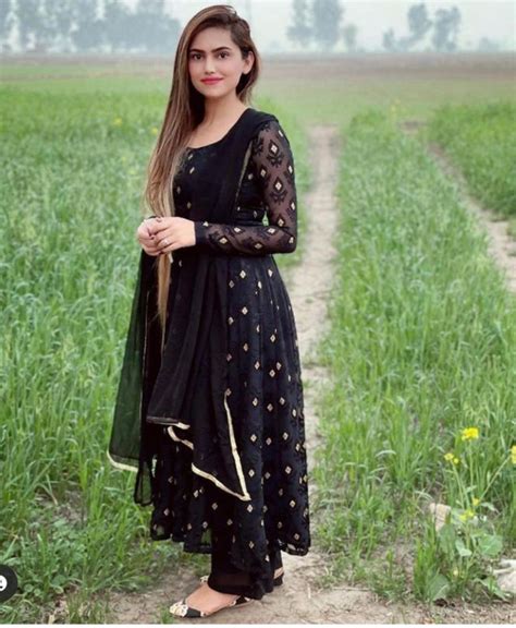 Pakistani Outfits Pakistani Fashion Punjabi Girls Punjabi Suits