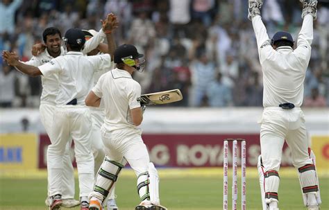 India S Ashwin Picks Up Six Wickets As New Zealand Fold In Their First