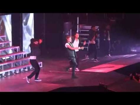 Justin Bieber Throws Up On Stage Belive Tour Arizona Best Version