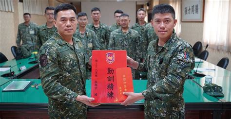 8軍團指揮官視導564旅基訓整備 軍聞 8軍團指揮官視導564旅基訓整備 青年日報