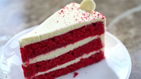 Red Velvet Cake On White Plate 8639124 Stock Video At Vecteezy