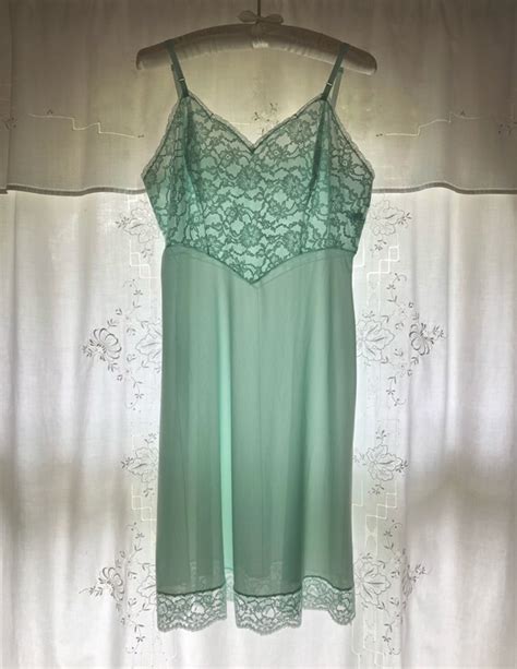 Vintage Lingerie Vintage Full Slip Mint Green Slip Va Gem