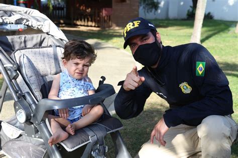 PRF Finaliza A Entrega De Alimentos Arrecadados Pela Campanha Estrada