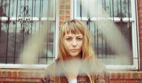 Angel Olsen Estrena Canci N Forever Means Theborderlinemusic