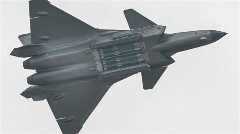 China's J-20 Mighty Dragon Stealth Fighter Might Have a 'Secret Weapon ...