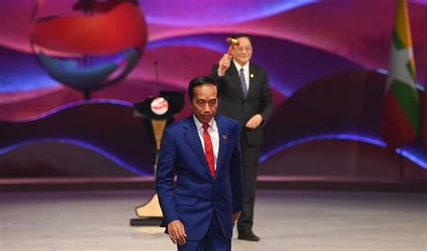 KTT Ke 43 ASEAN Resmi Ditutup Jokowi Ajak Kukuhkan Kawasan Indo