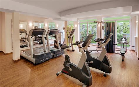 Fitness Anwendungen Im Lifestyle Resort Zum Kurf Rsten Bernkastel Kues