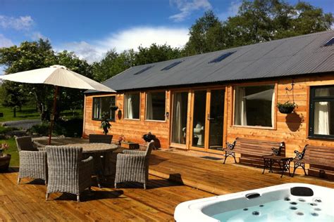 Lodges With Hot Tubs In Scotland Visit Loch Tay Lodges In Scotland