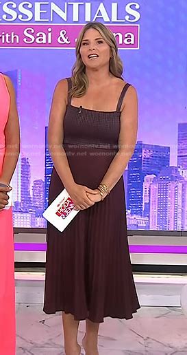 Wornontv Jenna Brown Pleated Dress On Today Jenna Bush Hager Clothes And Wardrobe From Tv