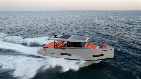 De Antonio Yachts D Coupe Boat Research Yachthub