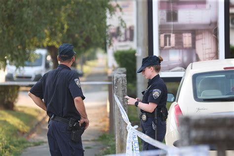 Mu Karac Vodio Enu Golu Po Selu Da Je Prika E Kao Preljubnicu