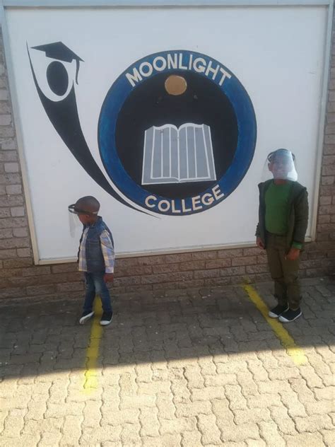 Image Gallery Moonlight College