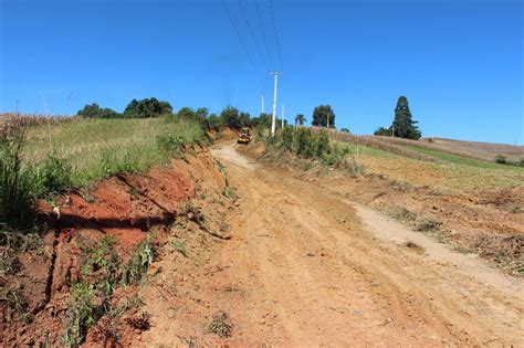 Prefeitura de Piên reforça os serviços para recuperar as estradas