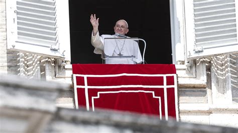 Papa Francisco Diz Que O Mundo Tem Sede De Paz Observador