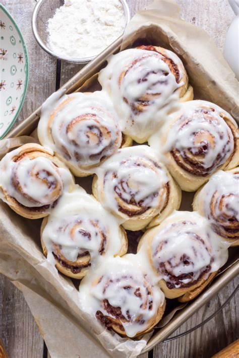 Sourdough Cinnamon Rolls With Cream Cheese Icing More Momma