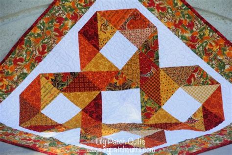 Lily Patch Quilts Starburst Wallhanging Tutorial