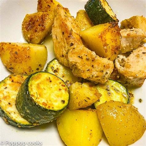 One Skillet Chicken Zucchini Potatoes Quick And Easy Recipe