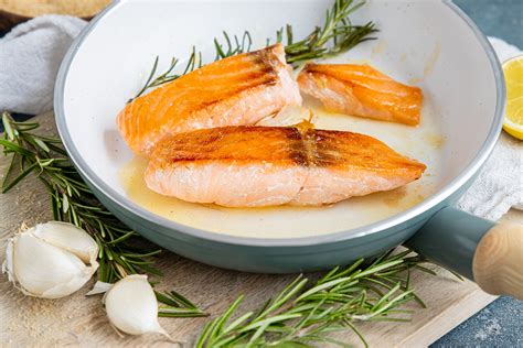 Soße zu gebratenem Lachs Rezept eat de