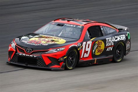 Truex Uncertain About Nascar Team Future Egyptian Gazette