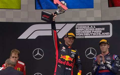 A Pesar Del Caos Verstappen Logra Coronarse En El Gran Premio De