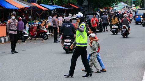 Polda Maluku Tingkatkan Pengaturan Lalu Lintas Di Jam Padat Jelang Buka