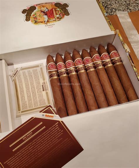 Romeo Y Julieta Pir Mides Habanos A Ejados Dress Box Of Cigars